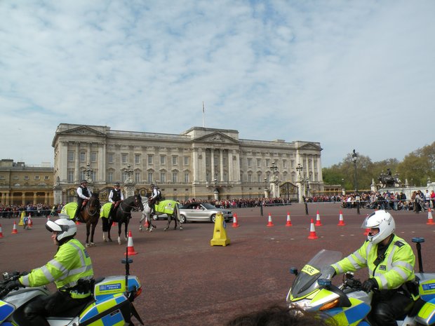  Buckingham Palace